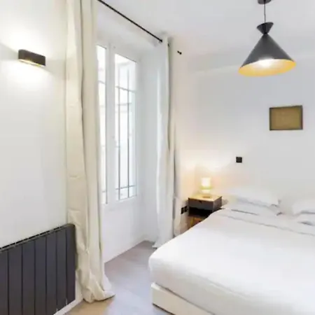 דירה Amazing 2 Bedroom Parisian Flat *