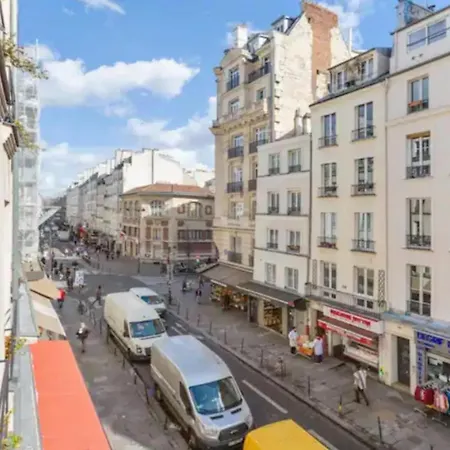 Amazing 2 Bedroom Parisian Flat *